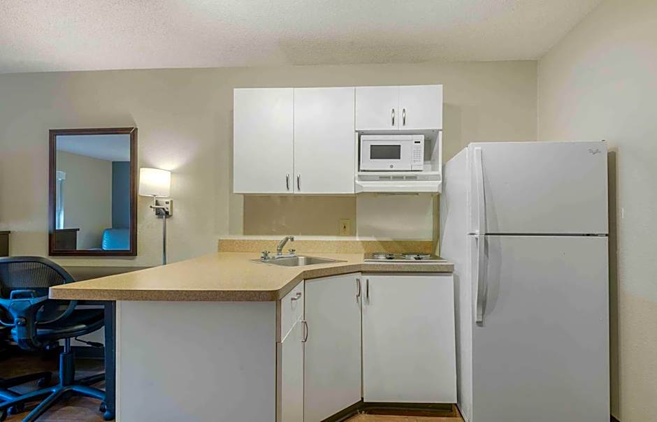 Extended Stay America Suites - Charlotte - University Place