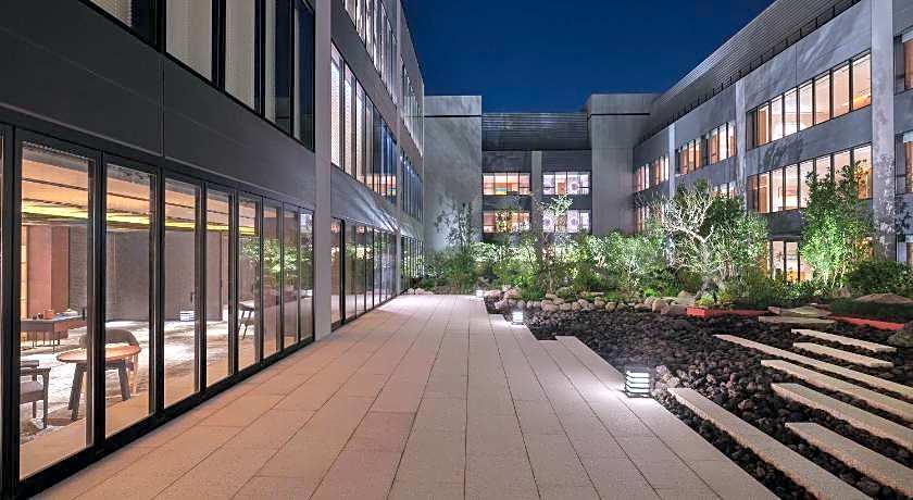 Intercontinental Yokohama Pier 8 By IHG