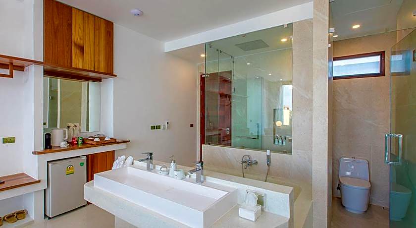 White Whale Beachfront Pool Villa