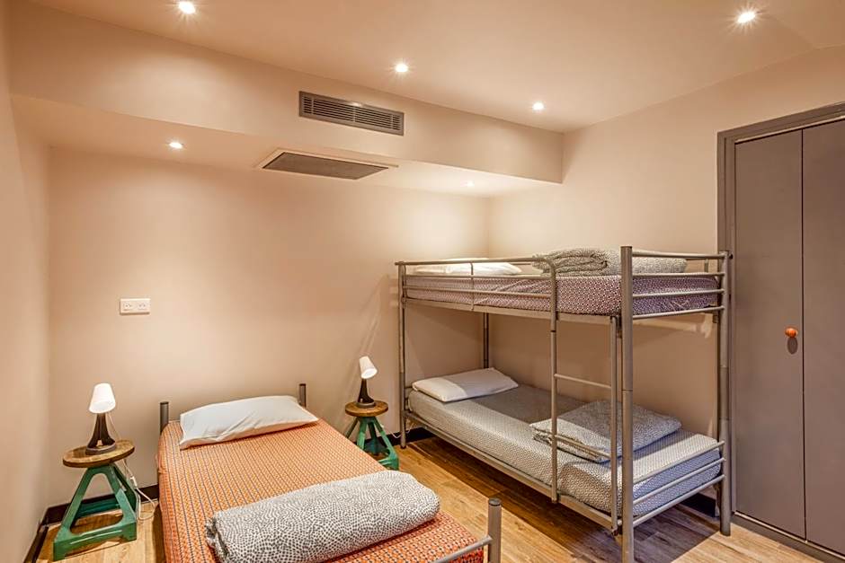 Villa Saint Exupery Beach Hostel