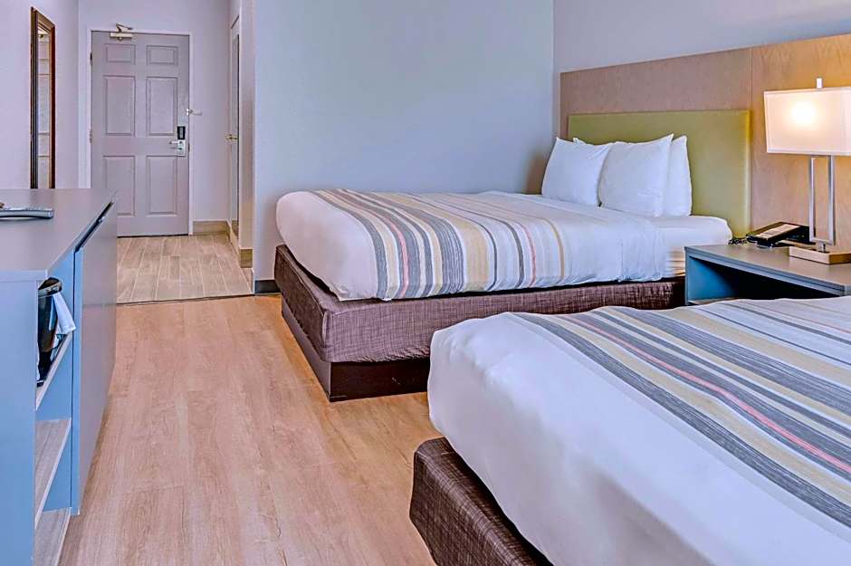 Country Inn & Suites by Radisson, Grand Rapids Airport, MI