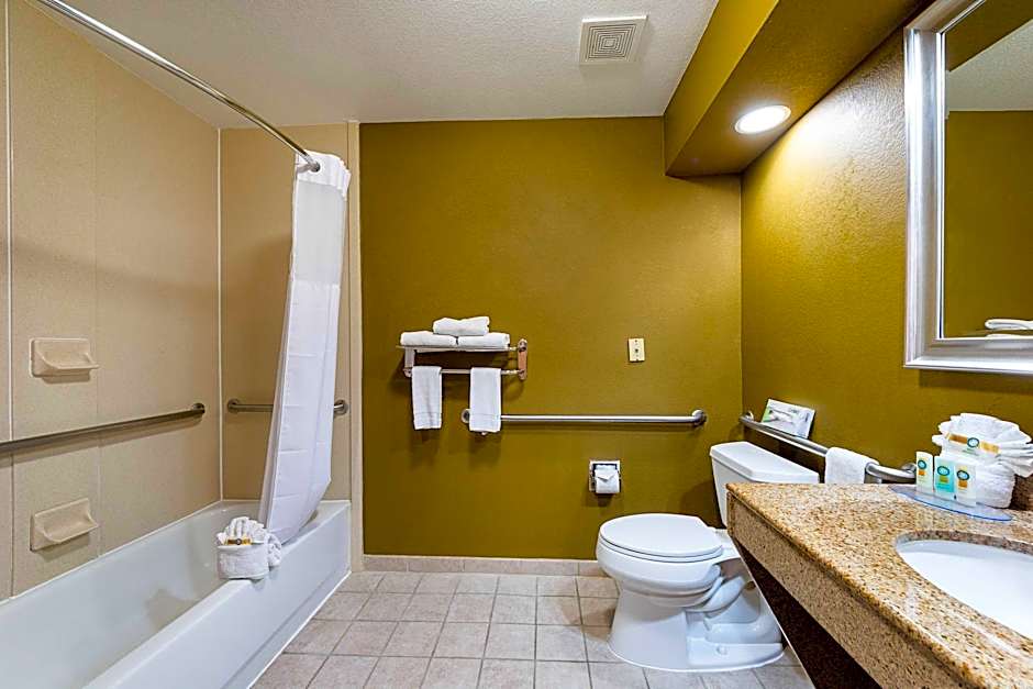 Quality Inn & Suites