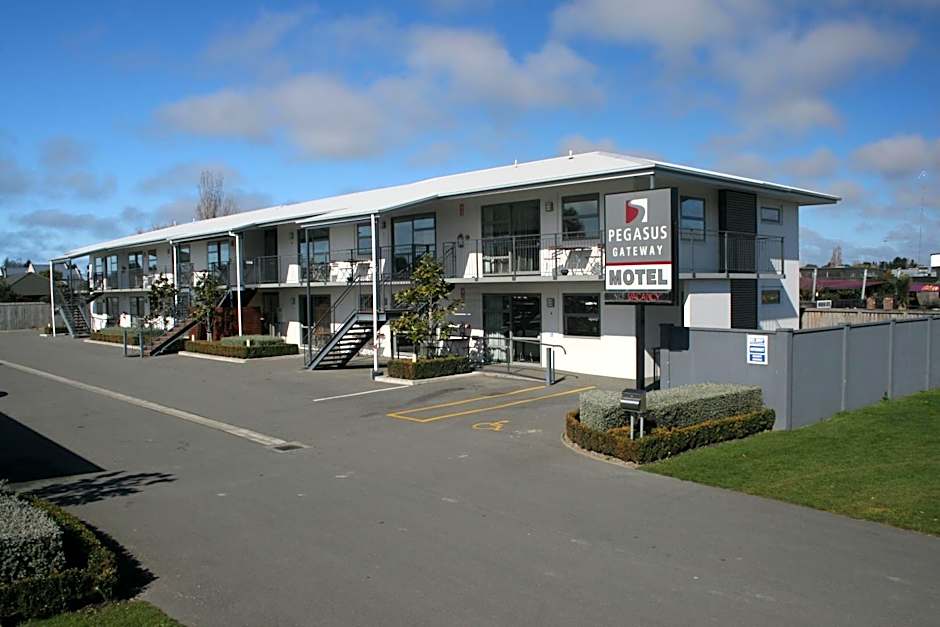 Pegasus Gateway Motels & Apartments