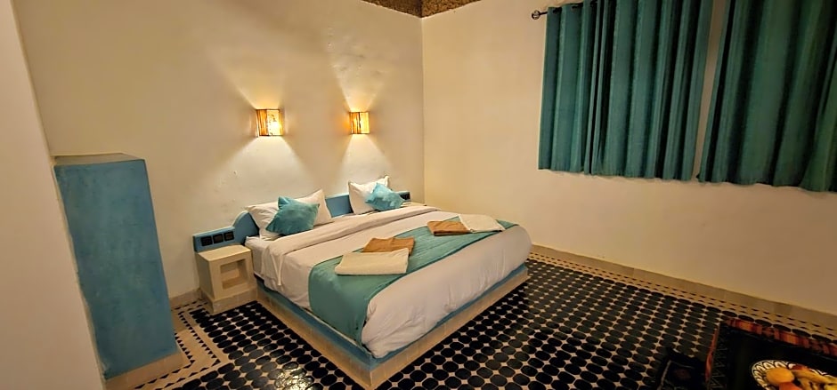 Traditional Riad Merzouga Dunes