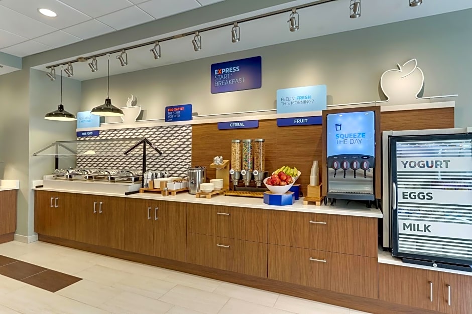 Holiday Inn Express & Suites Winston - Salem SW - Clemmons By IHG