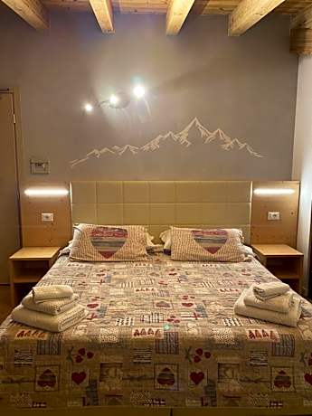 Superior Double or Twin Room with Mountain View