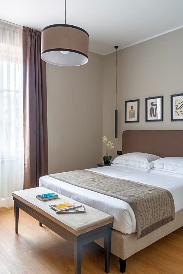 Flom Boutique Hotel