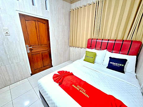 Urbanview Hotel Mawar Sharon near Alun Alun Batu