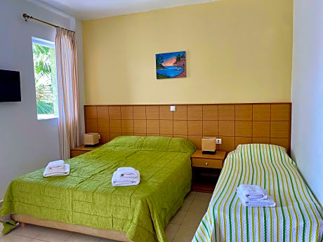 studio superior capacity 3