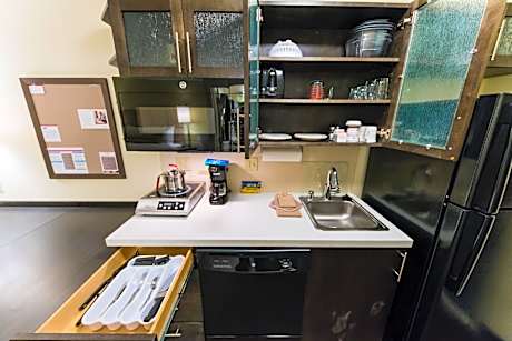 Queen Studio Suite with Two Queen Beds - Mobility Access Tub/Non-Smoking
