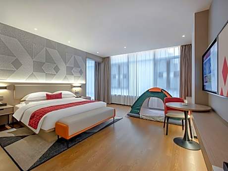 Borrman Hotel Guigang Macaojiang Park High-speed Railway Station