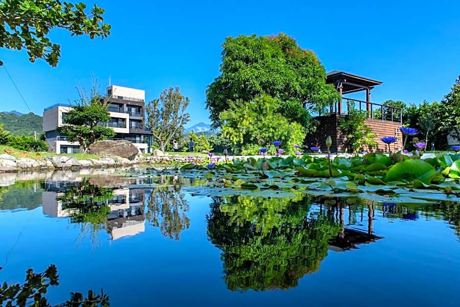 Tan Villa