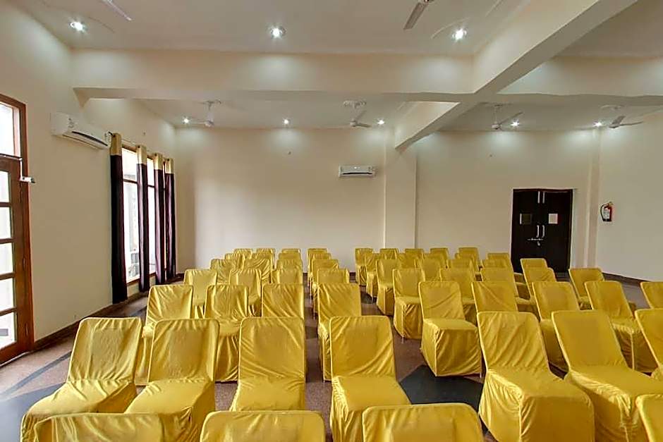 Geetanjali Hotel & Motel