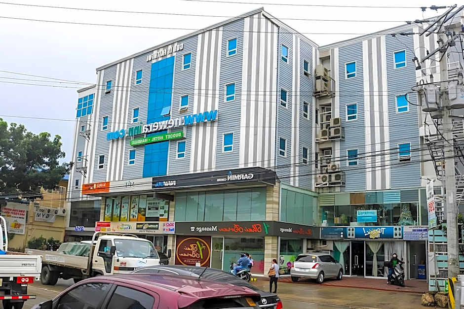 RedDoorz Plus near UV Mandaue Cebu