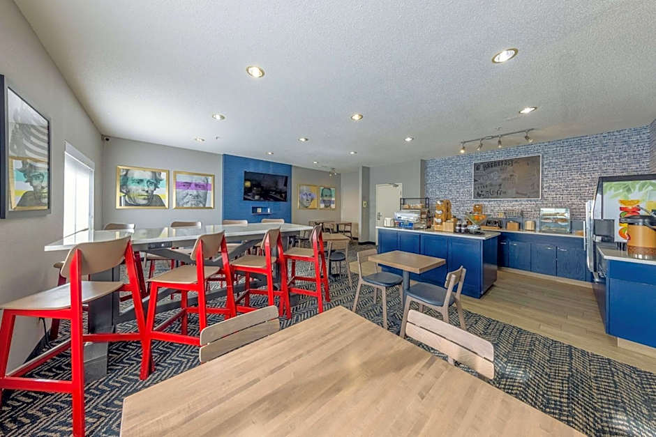 AmericInn by Wyndham Duluth