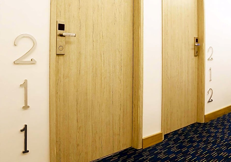 Washington Plaza by DOT Premium