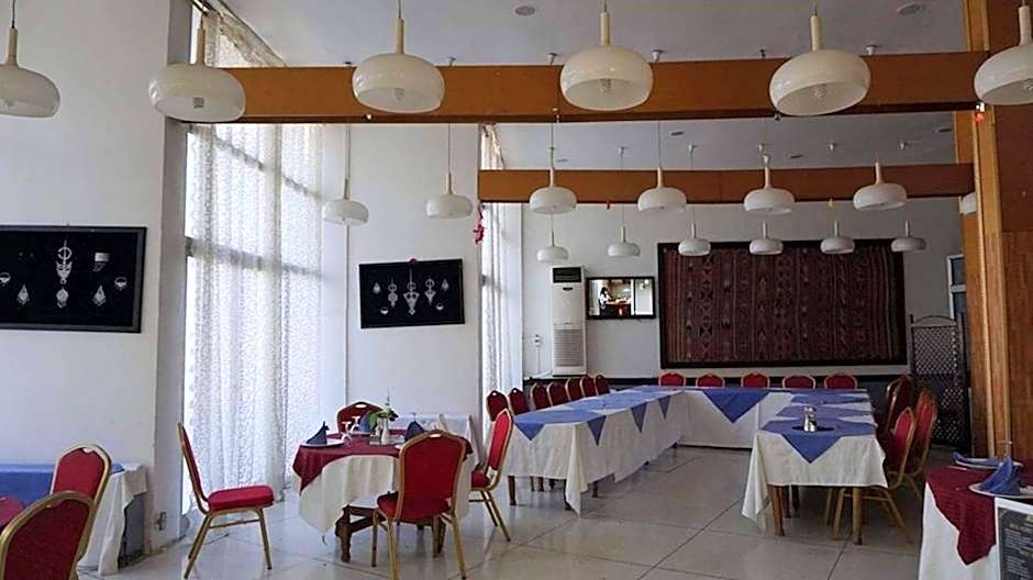 HOTEL CHELIA