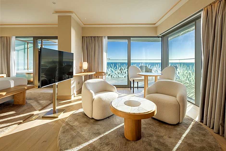 EVOLUTION Cascais-Estoril Hotel