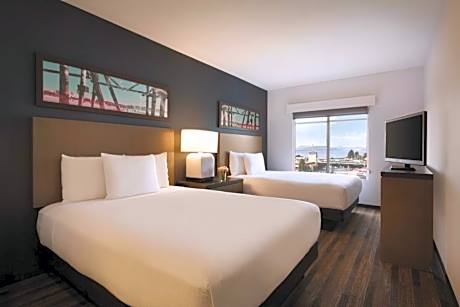 One-Bedroom Queen Suite with Two Queen Beds and Bay View