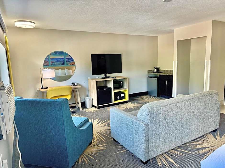 Days Inn by Wyndham Williams