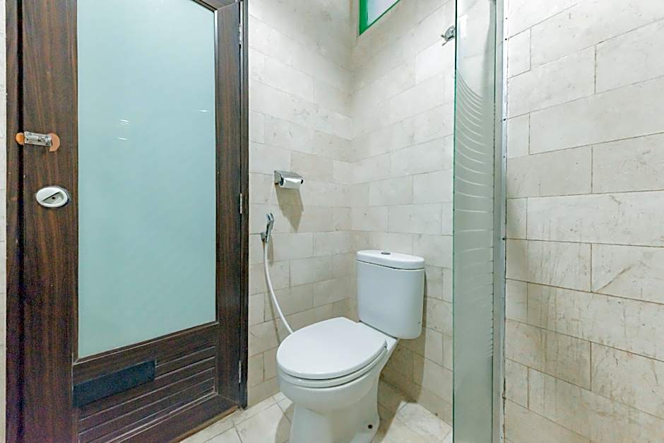 RedDoorz @ Jalan R.E. Martadinata Sukabumi