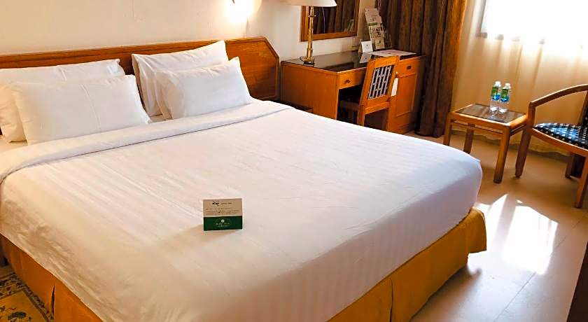 Hotel Al Madinah Holiday