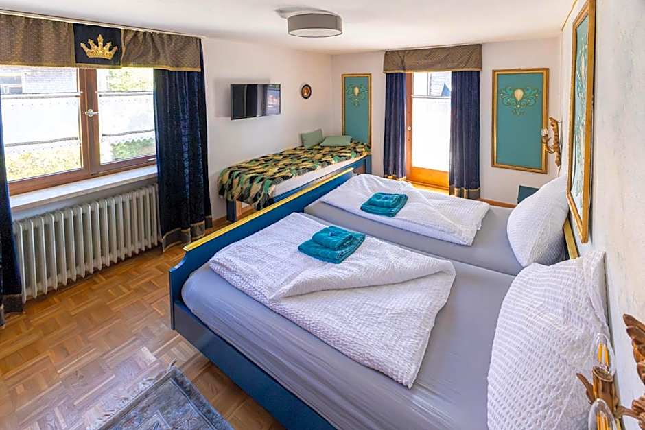 Goldiger Hirsch B&B mit Gemeinschaftsküche