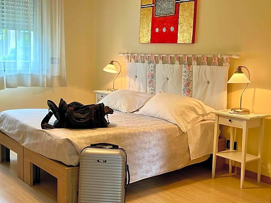 Eremes Rooms & Apartments