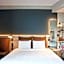 Moxy Brussels City Center