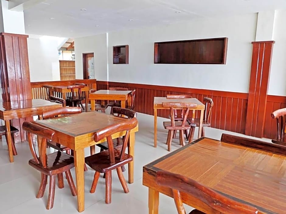 El Nido Beach Hotel