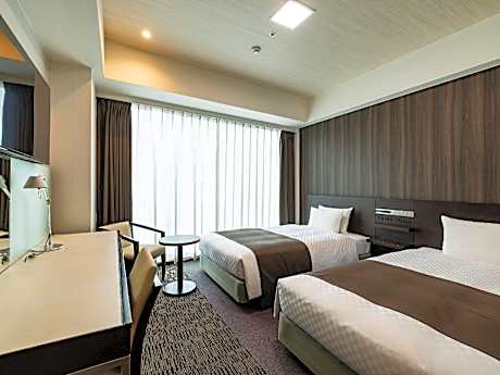 Adjoining Twin Rooms - Non-Smoking