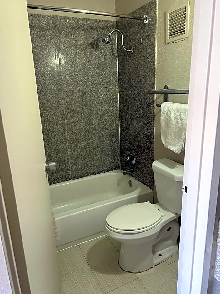 Baymont by Wyndham Odessa University Area