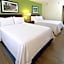 Holiday Inn Express & Suites Guadalajara Aeropuerto By IHG