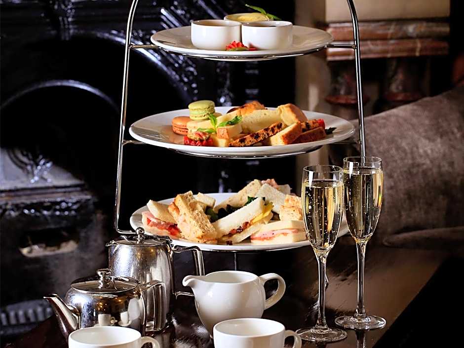 Macdonald Kilhey Court Hotel