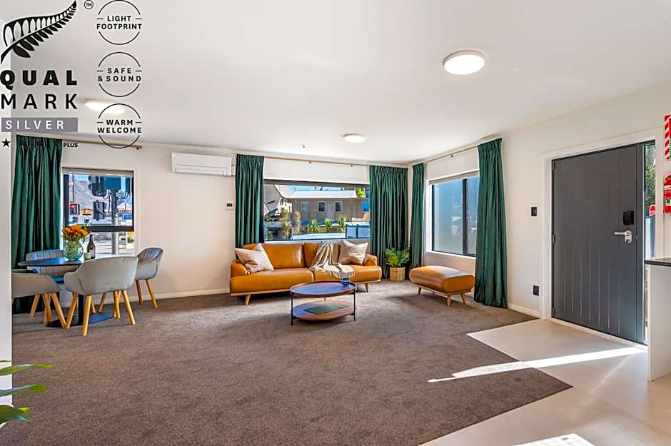 Luxe Suites & Apartments