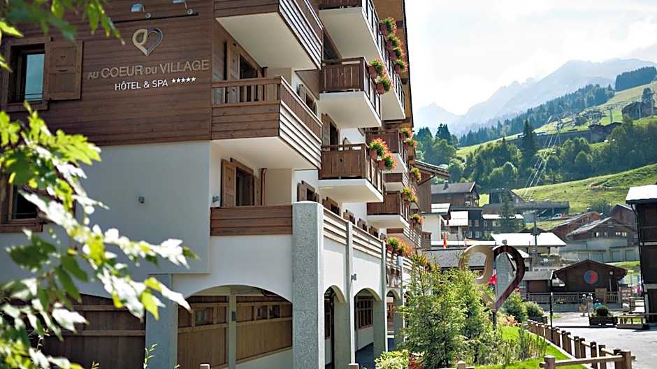 Au Coeur Du Village Hotel