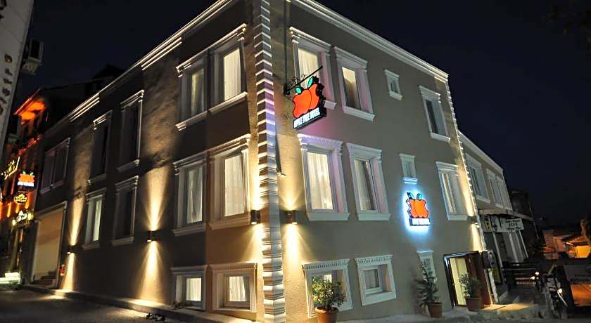Apple Tree Hotel