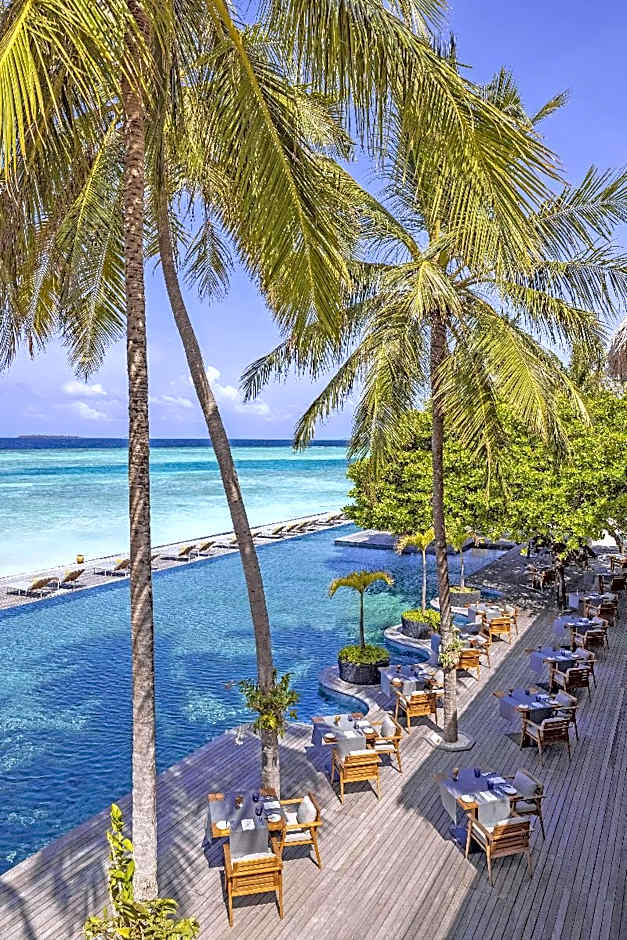 Anantara Kihavah Villas Resort