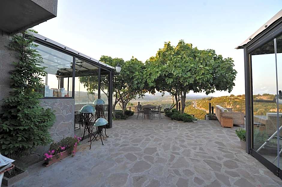 Assosyal Hotel