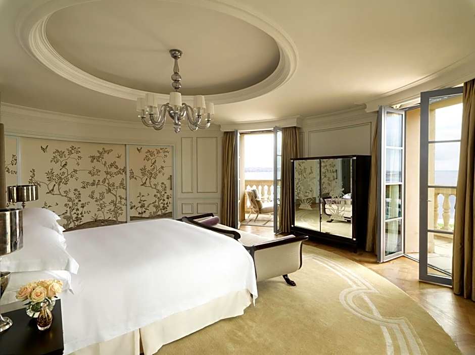 Four Seasons Hotel Baku