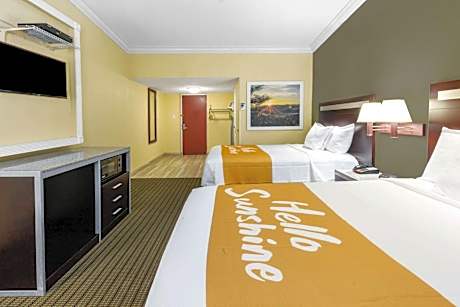 One Room with Two Double Beds - Non-Smoking