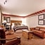 Inn At Loretto