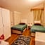Moonshine Hotel & Suites