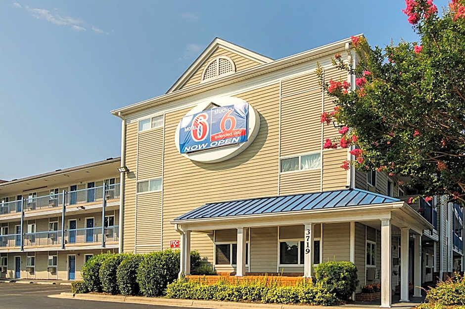 Motel 6-Fayetteville, NC - Fort Liberty Area