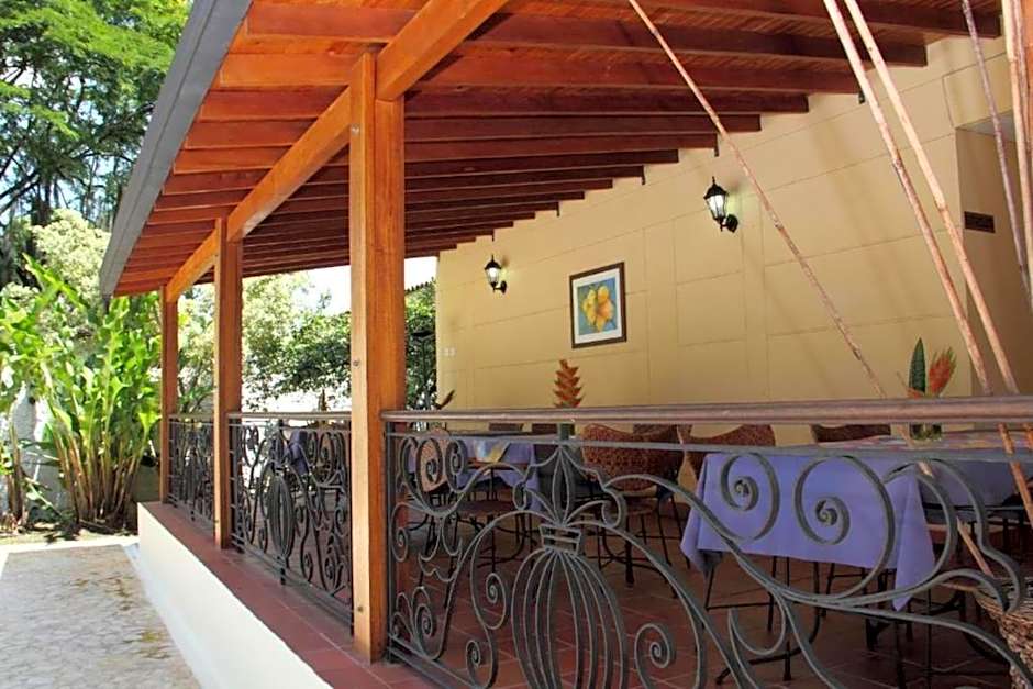 Hotel Portales Del Campestre