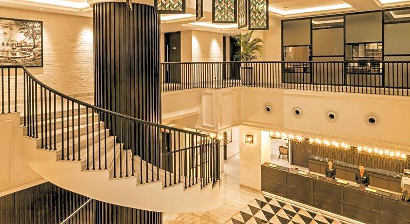 Lemon Tree Premier City Center Pune