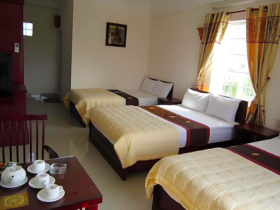 Nhiet Doi Hotel – Tuy Hòa, IL
