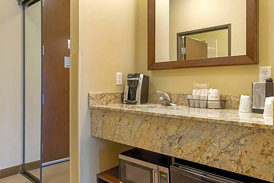 Best Western Plus Lacey Inn & Suites