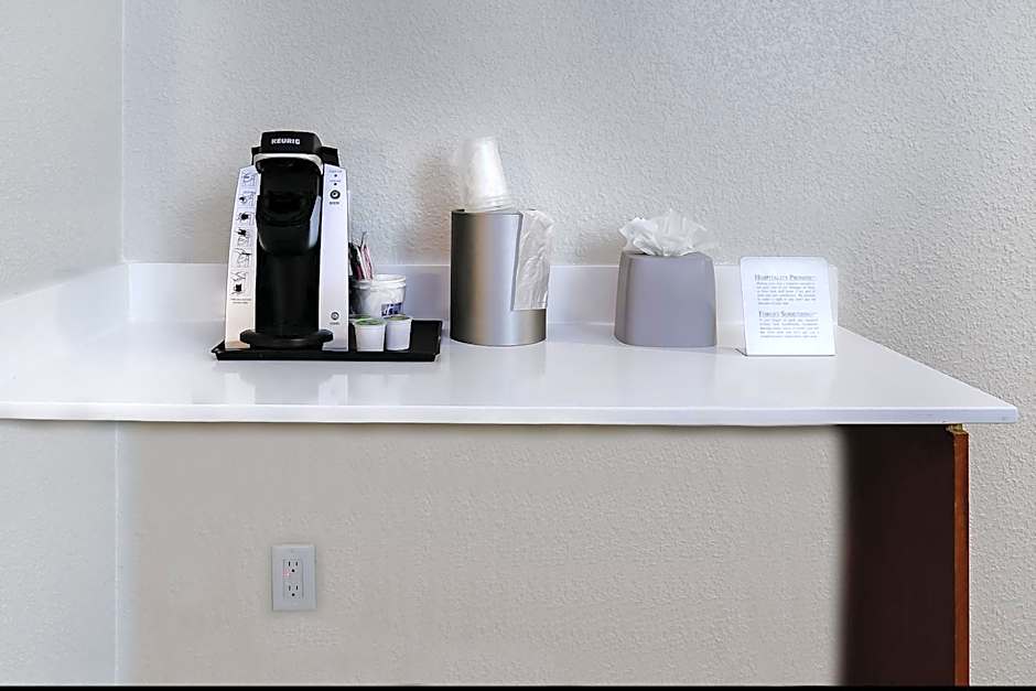 Holiday Inn Express Hotel & Suites Walterboro I-95 By IHG
