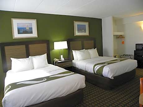 Queen Room Two Queen Beds - Non Smoking